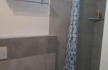 The judas trees - Foto 7