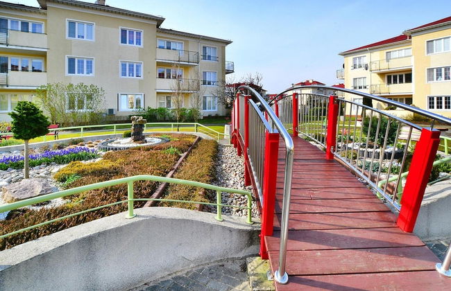 Comfortable Apartment, Ground Floor, Balcony - Photo 14