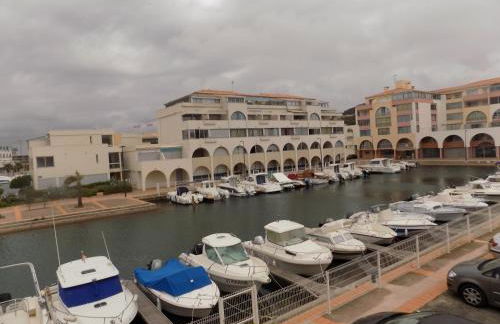 Wi Fi,vue marina ,parking ,plage à pied - Foto 4