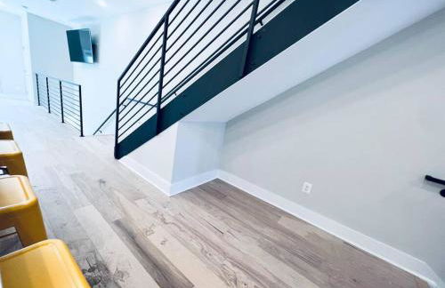 Designer 3BDR Penthouse with Private Rooftop Monument Views Near Popular H Street Corridor Parking Included Free Cancellation - Foto 25