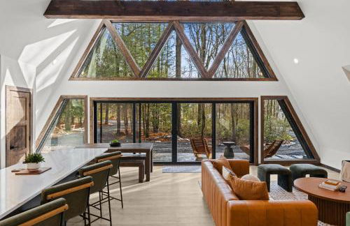 Hot Tub Sauna Spacious Backyard Luxury - Photo 4