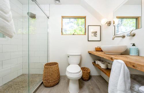 Newly Renovated Waterfront Cottage - Foto 19