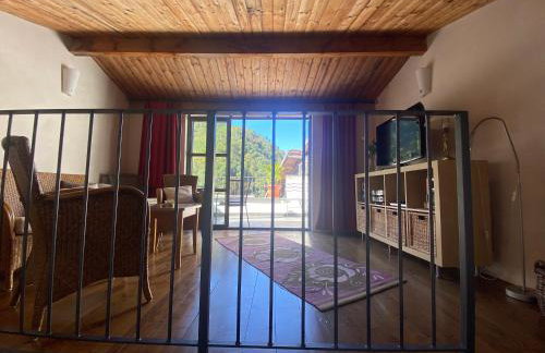 Iconic Italian Townhouse w Rooftop Terrace & Mountain View, Pigna - Foto 21