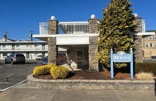 Beautiful Condo Sleeps 4- Only 2 Blocks From Beach - Foto 1