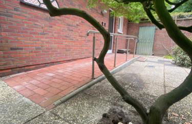 Haus, idyllischer Garten, Garage - Foto 8