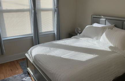 OoohLaLa! 2 Beds and 2 Full Baths w/Free Parking - Foto 60