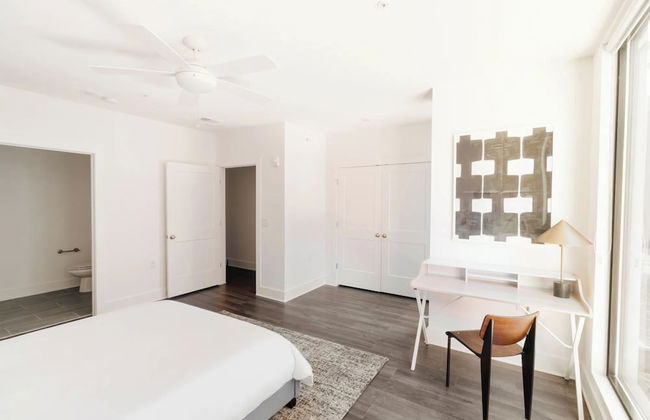 The Grove by AvantStay – Stylish Group Stay with Private Bathrooms - Foto 25