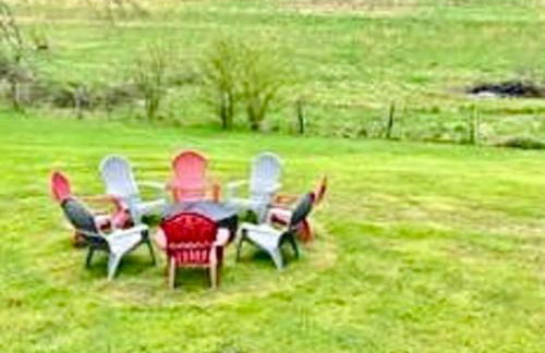 Country Lane Cottage- privacy & quiet neighborhood - Foto 27