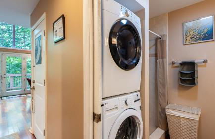 Bear Trail Chalet by Avantstay Retreat w/ Outdoor Living Deck & Fire Pit - Foto 97