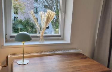 have-a-nice-Stay - nahe Bahnhof - 20 Minuten nach Hamburg - trotzdem ruhig gelegen - 6 Minuten zu Fuß ins Zentrum Ahrensburg - modern eingerichtet - Foto 25