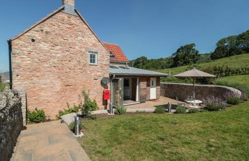 Lilac Cottage - Photo 1