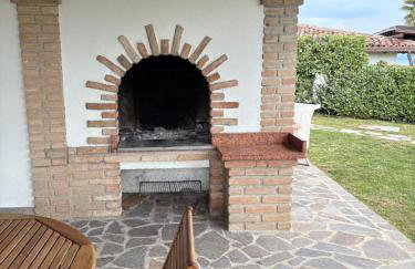 Casa Girasole - entire villa with pool - Foto 8