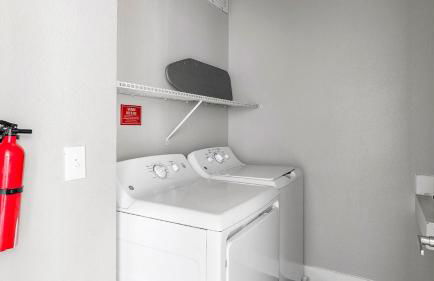 Landing Stylish 1BD Clubhouse Pool - Foto 55