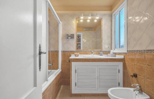 Villa Arin - Beachside Family Home by Finest Rentals - Photo 50
