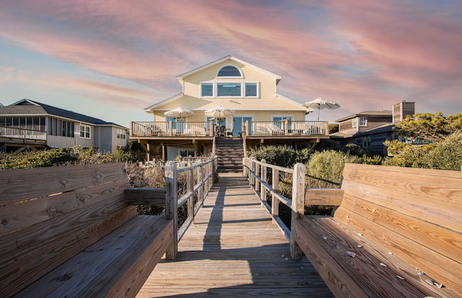 Lighthouse by Avantstay Beachfront View Home w/ Pool Table & Ping Pong - Foto 55