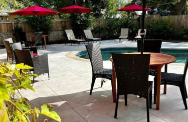 Court Yard Studio Smithville - Photo 5