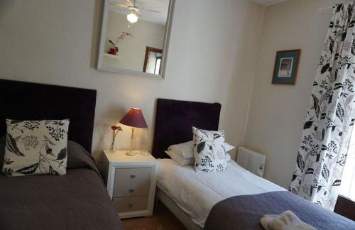 Eagles Nest - Massive townhouse with Pool with outstanding views - Photo 8