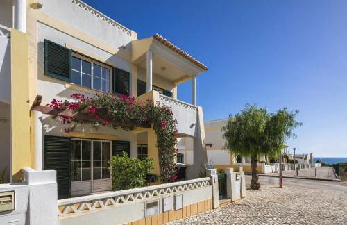 Casa Mulholanda - Photo 2