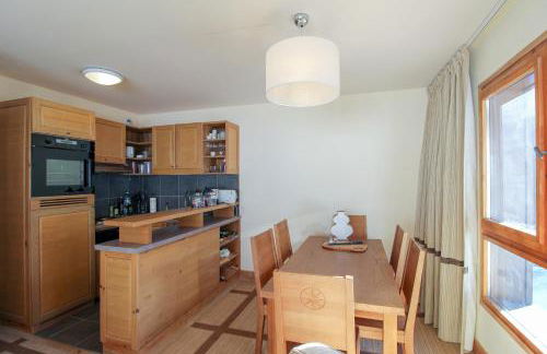 Spacious Family 2-bed, 2-bath with parking, private piste - Foto 28