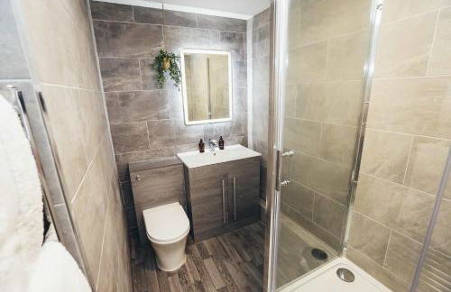 BIG DISCOUNTS THIS WEEK Free Parking and WiFi - Photo 5