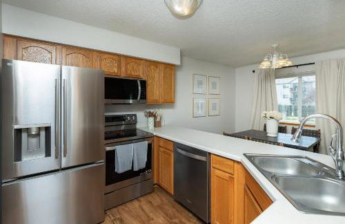 Spacious 4 Bed 2-5 BA Modern Home - Foto 2