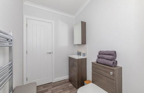 York Family Luxury Cabin with hot tub - Photo 37