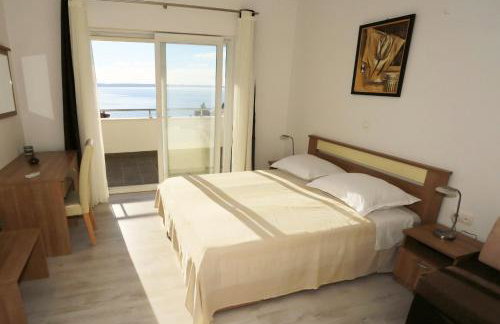 House Natali 70m from the beach - free EV top up - Photo 12