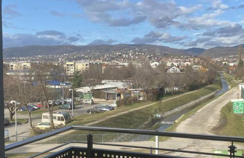 Eurorail logistics Apartment - Photo 1