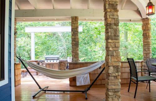 Creekside Haven with Dock & Scenic Views - Foto 6