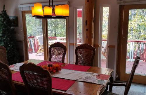 Dream Getaway-Secluded Hot Spa-Walk to Village-Walk to Pineknot Trailhead-Plus King Bed! - Foto 11