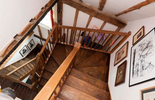 Charming Tudor riverside house - Foto 10