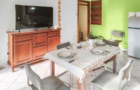 1 Bedroom Pet Friendly Apartment In San Costanzo - Foto 8