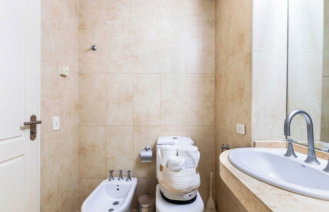 2BR Family Apt Puente de la Mujer View - Foto 21