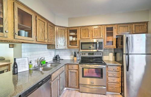 Lovely Iowa City Townhome about 3 Mi to Dtwn! - Foto 7