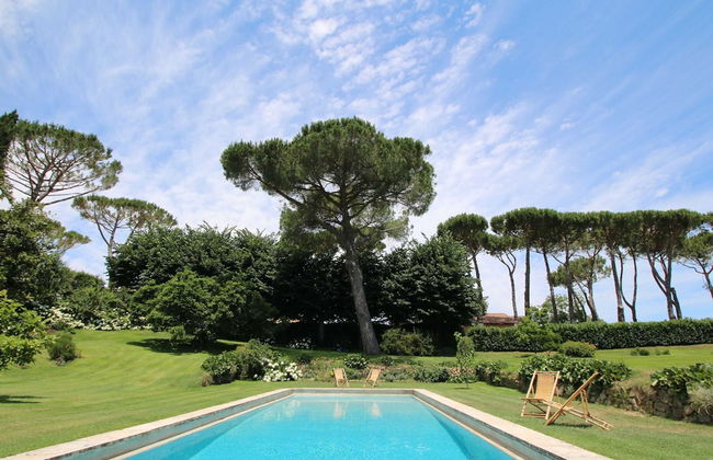 Villa Near Rome With Pool and Stunning Views - Photo 1