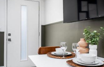 Cozy LA Getaway Fast Wi-Fi and Smart TV - Foto 8