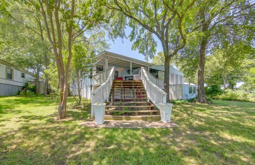 Dock, Deck and Kayaks Home on Cedar Creek Reservoir - Foto 30