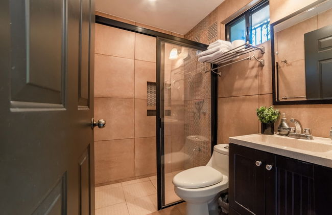 Espectacular casona con alberca y jardines - Foto 27