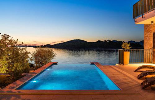 Seafront Villa Draga with heated infinity pool - Foto 76
