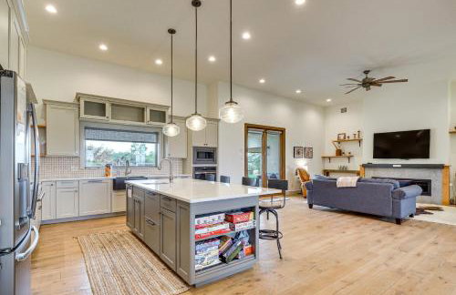 Large Group Getaway in Georgetown with Private Pool! - Foto 8