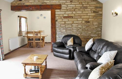 Oak Tree Cottage - Photo 2