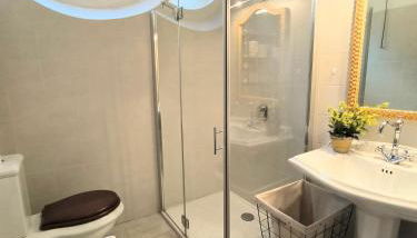 Klimt's Mill overlooking Port - Foto 5