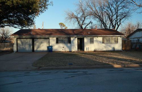 Spacious Family Home Near DFW Airport - Entire Home - Foto 38