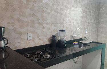 Casa toda aconchegante e bem localizada - Foto 2