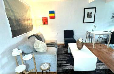 Garden Oasis Cozy Home Near Bart Shop with Parking - Photo 33