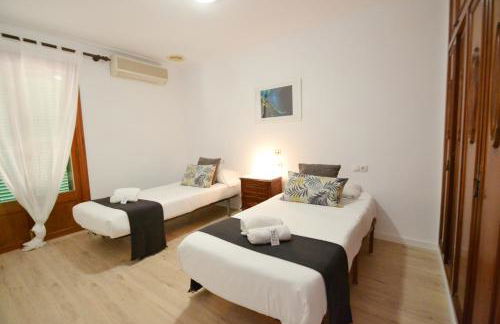 Waterfront apartment perfect for beach lovers. - Photo 9