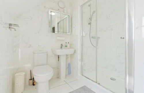 Luxury 5 bed house with Hot Tub nr Bicester Village - Foto 67