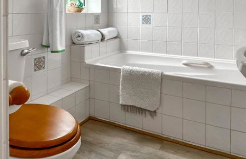 The Old School - Photo 19