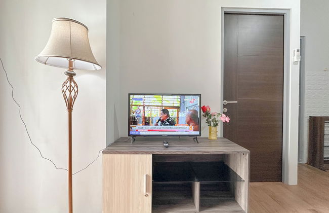 1Br Spacious And Vibrant At Tamansari Prospero Apartment - Foto 8