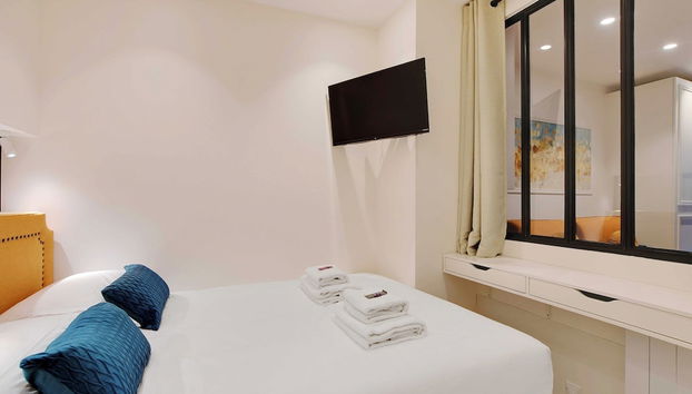 Modern Apartment - 2br/6p - Enfants-rouges - Foto 4, Habitación